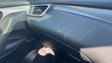 Nissan Qashqai 1.2 DiG-T N-Connecta 5dr Petrol Hatchback